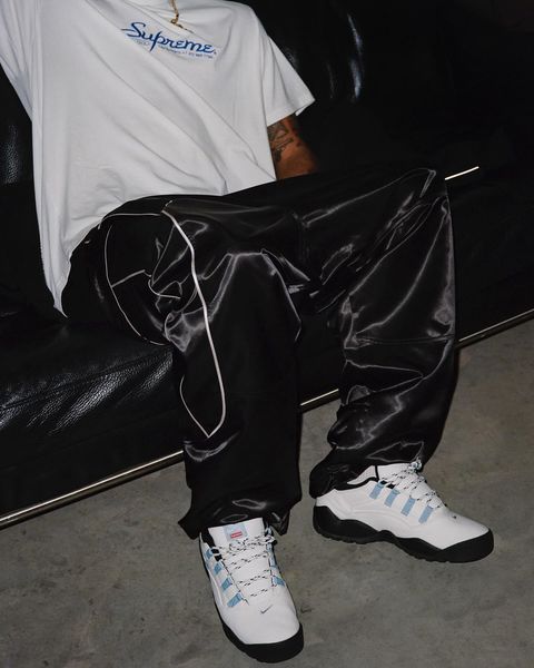 All black air darwin shop